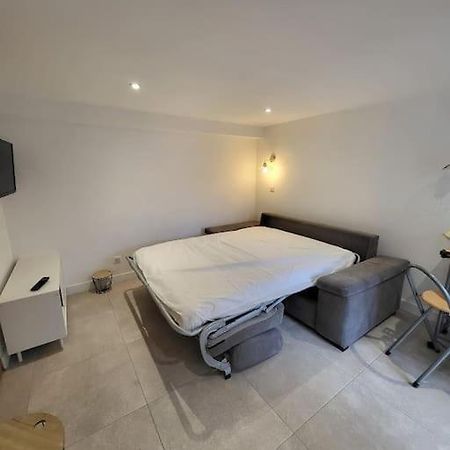 Studio 2 Personnes Equipe Carignan-de-Bordeaux Exteriör bild